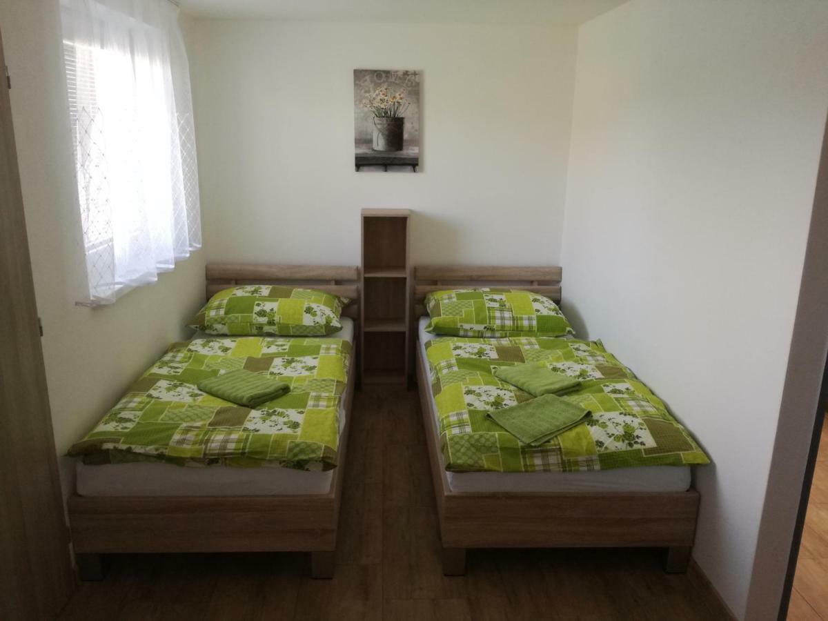 Apartman U Mareka Sucany Buitenkant foto